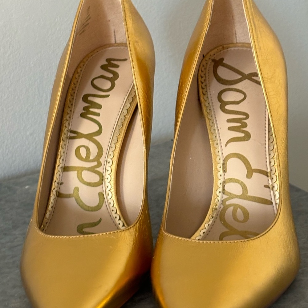 Designer Sam Edelman Gold Closed Toe High Heels